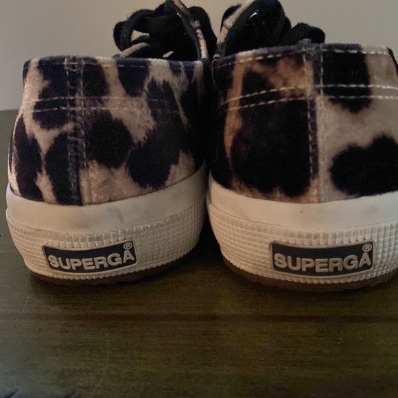 Superga leopard print sneakers. - Picture 6 of 9